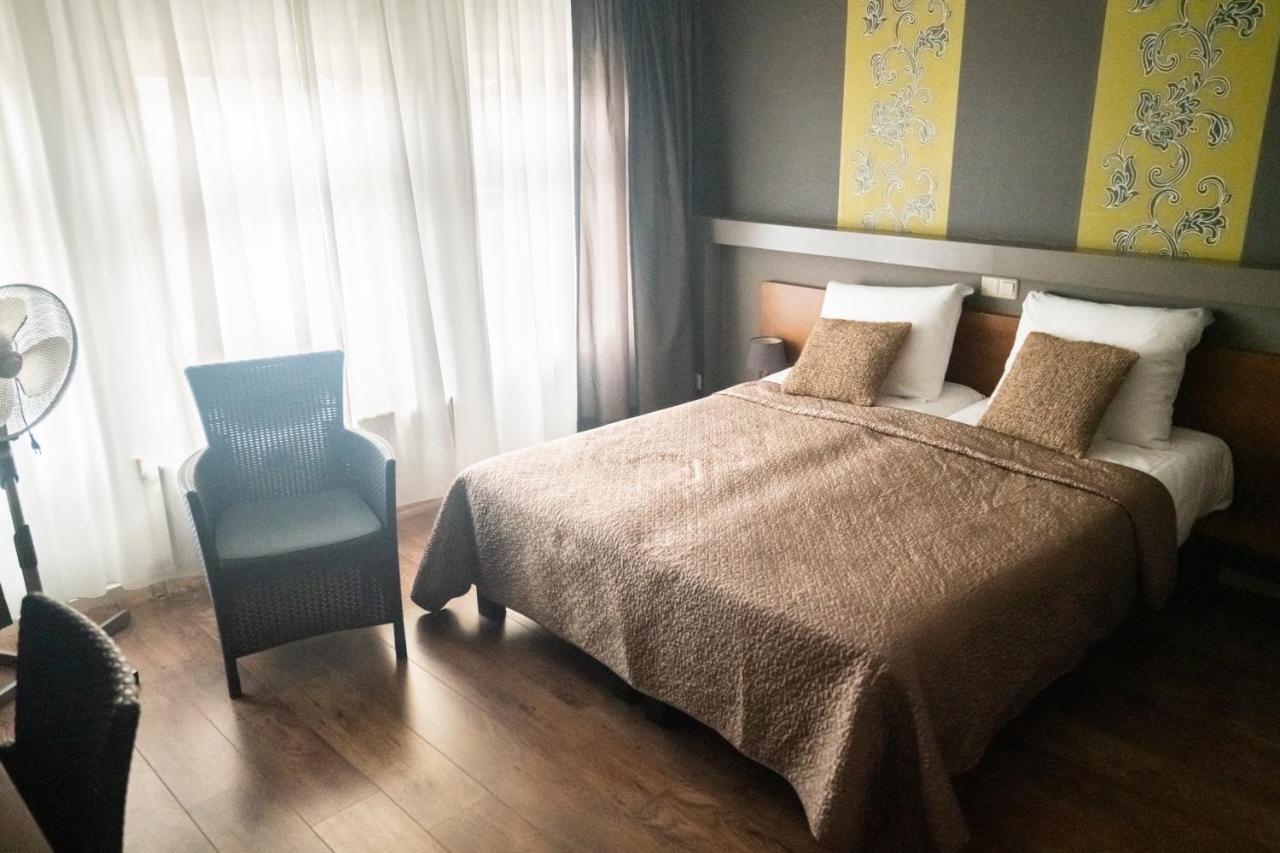 B&B Posthoorn Горн Екстер'єр фото